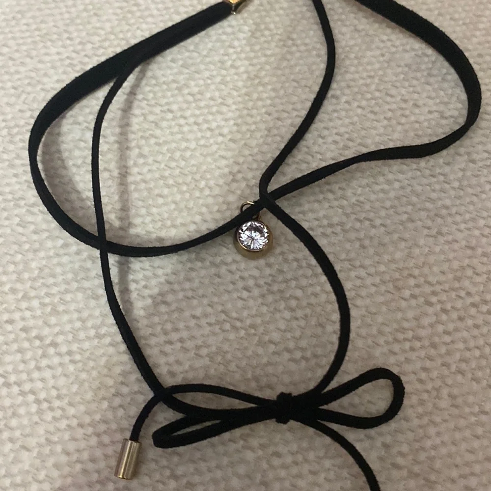Choker - Picture 1 of 1